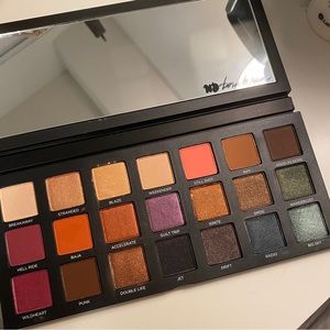 urban decay born to run Eyeshadow Palette